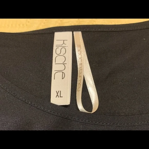 Top With sequence - Picture 5 of 5